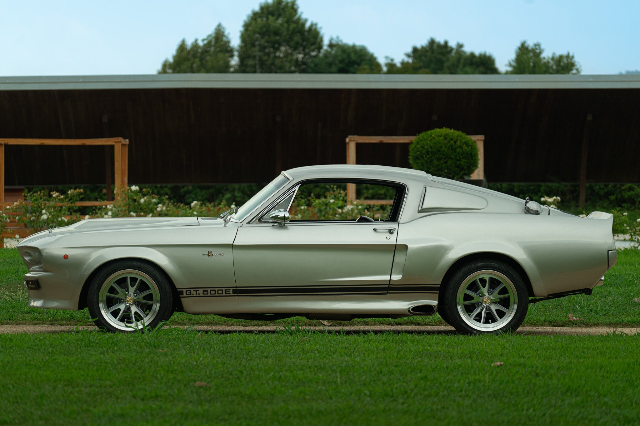 Ford Mustang Shelby GT500 Eleanor Replica 