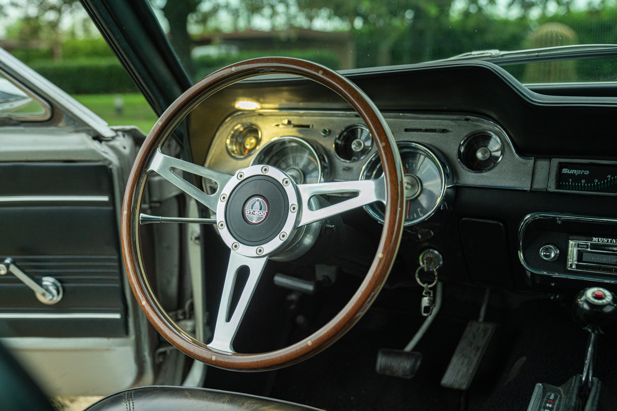 Ford Mustang Shelby GT500 Eleanor Replica 