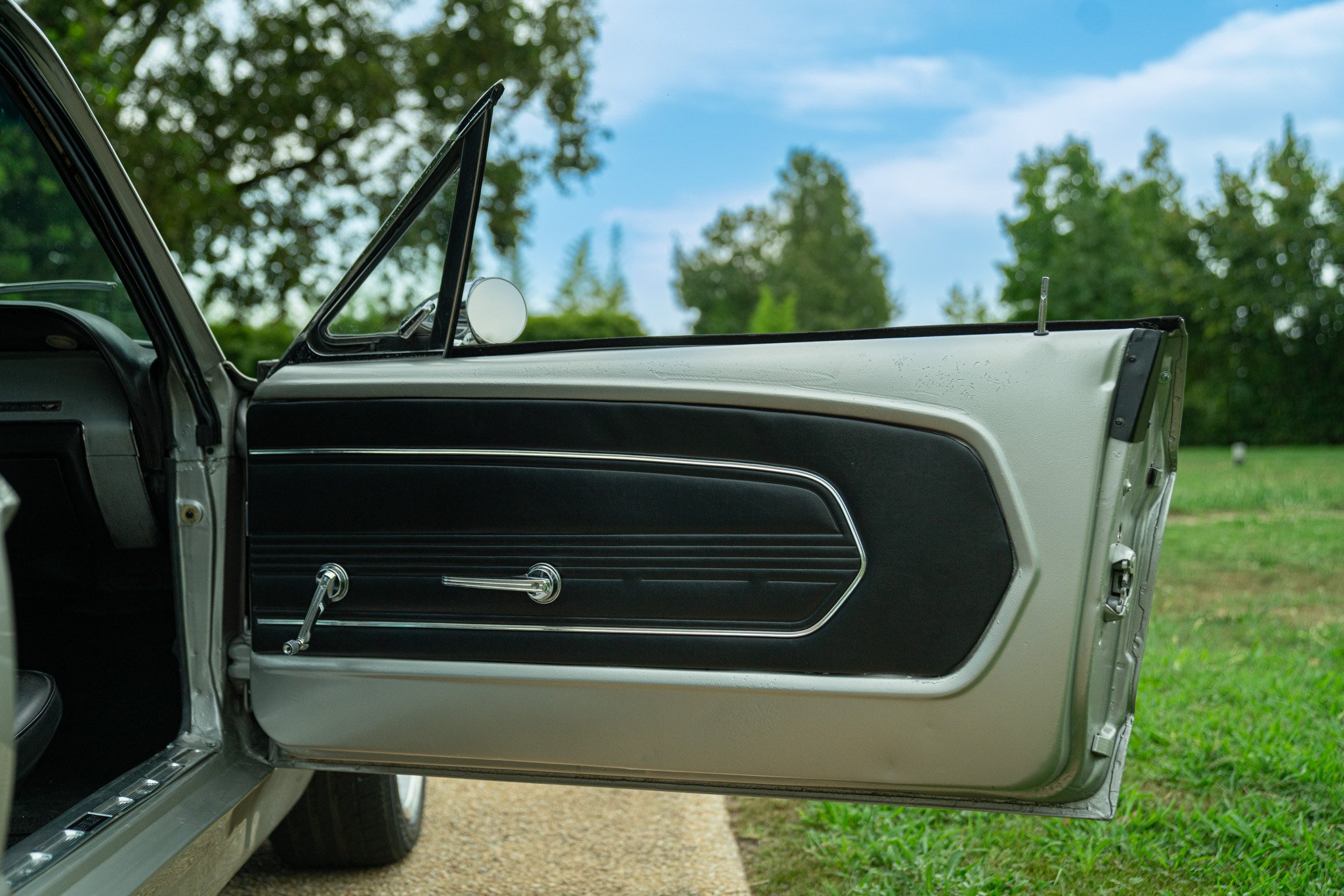 Ford Mustang Shelby GT500 Eleanor Replica 