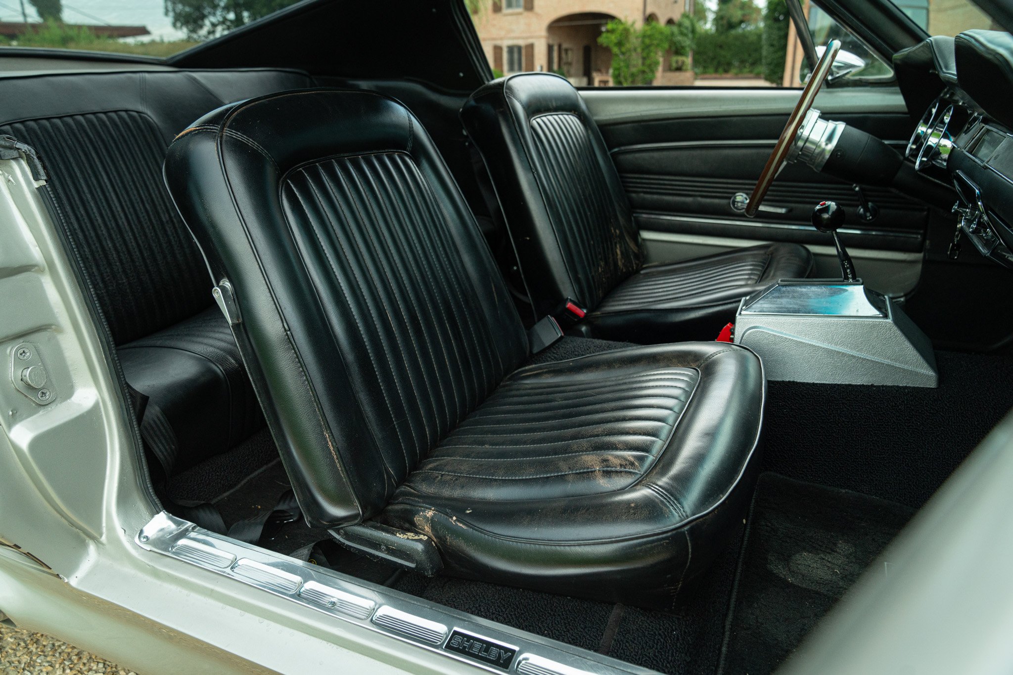 Ford Mustang Shelby GT500 Eleanor Replica 