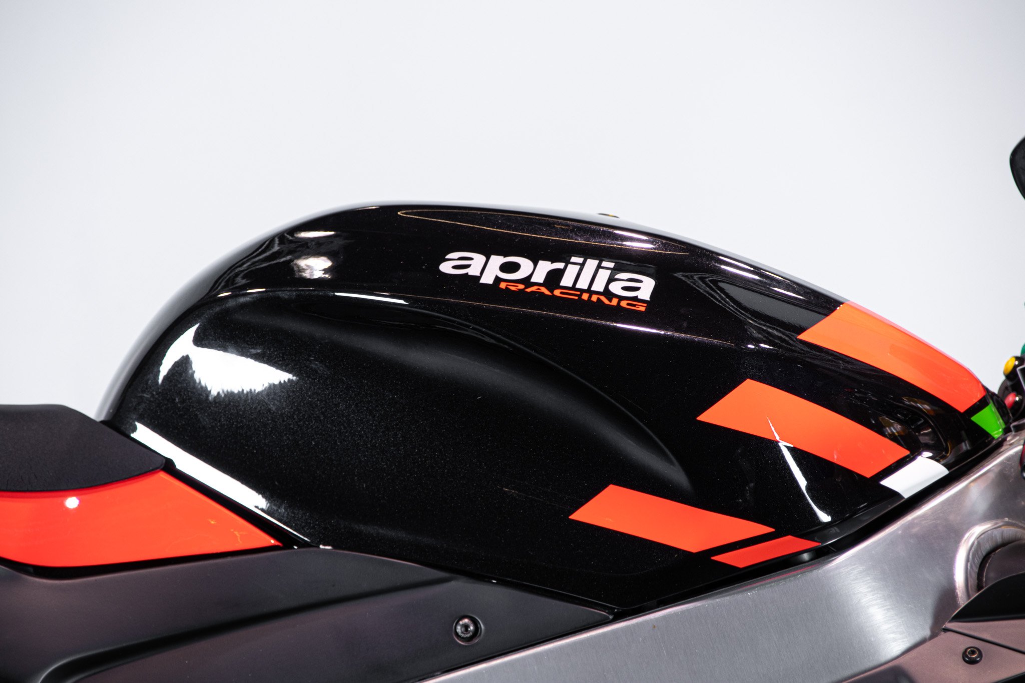 Aprilia RSV4 FACTORY WORKS 