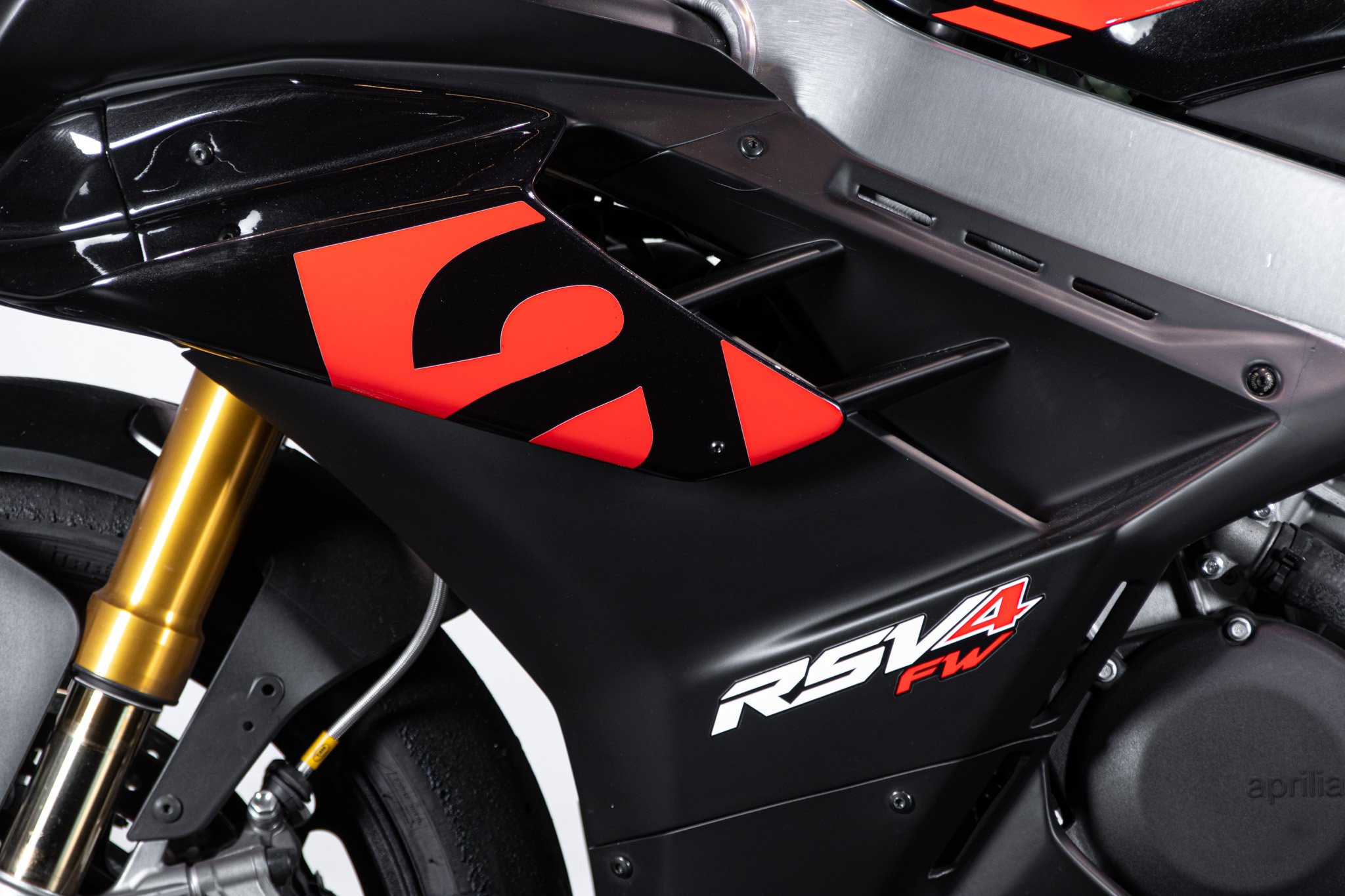 Aprilia RSV4 FACTORY WORKS 