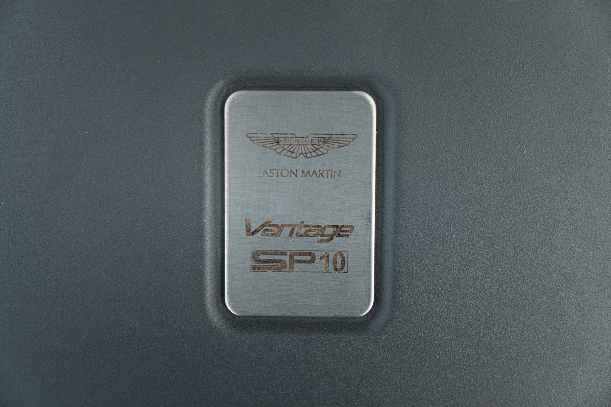 Aston Martin VANTAGE S P10 