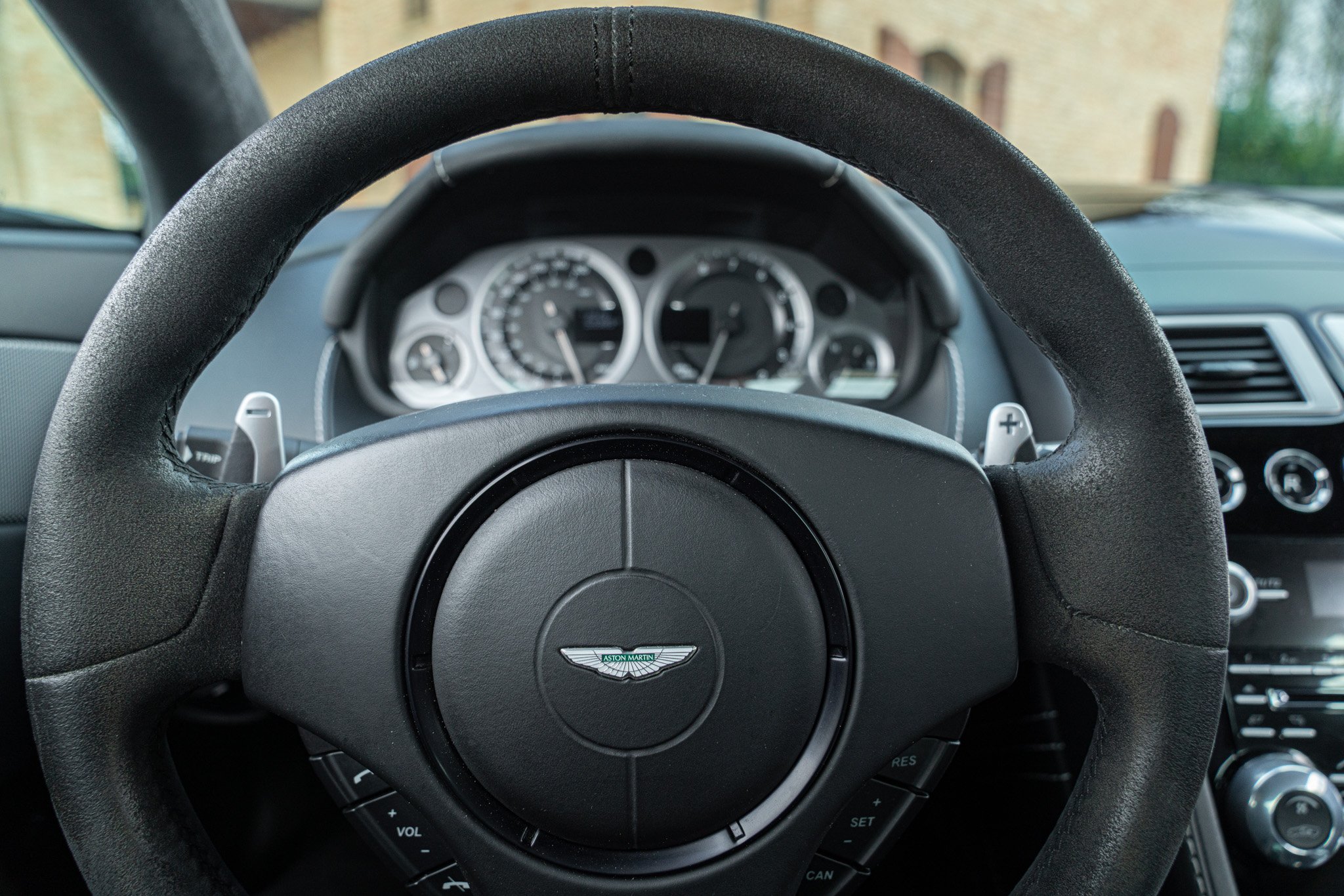 Aston Martin VANTAGE S P10 
