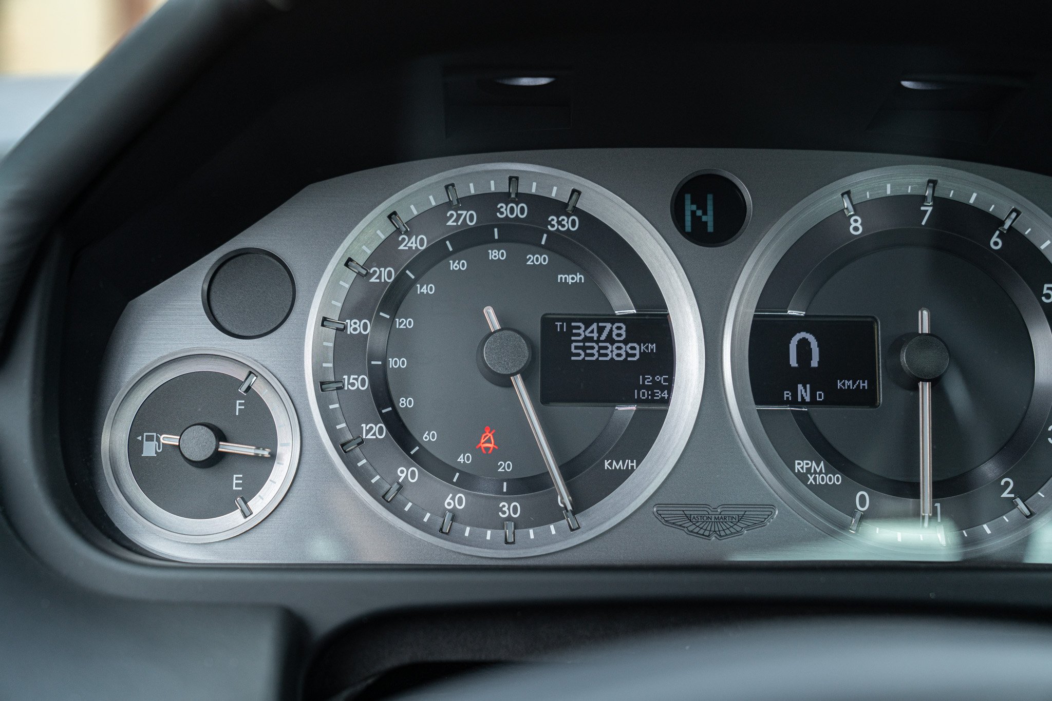 Aston Martin VANTAGE S P10 