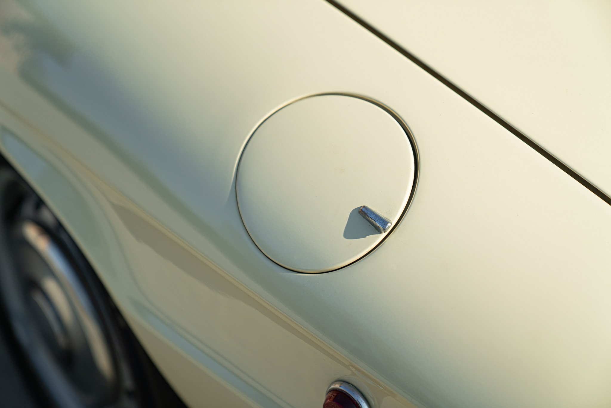 Alfa Romeo SPIDER 1750 VELOCE \"OSSO DI SEPPIA\" 