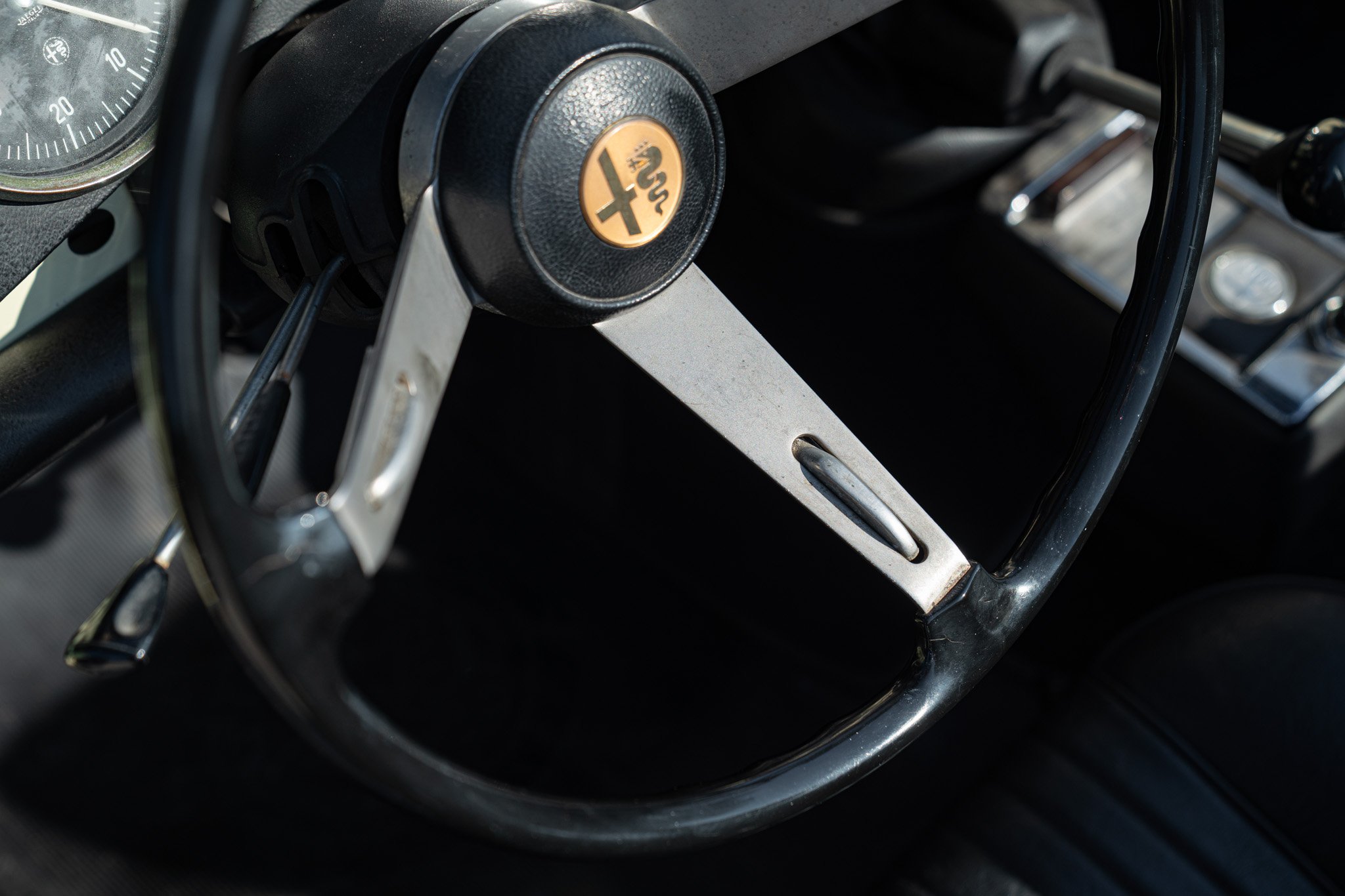 Alfa Romeo SPIDER 1750 VELOCE \"OSSO DI SEPPIA\" 