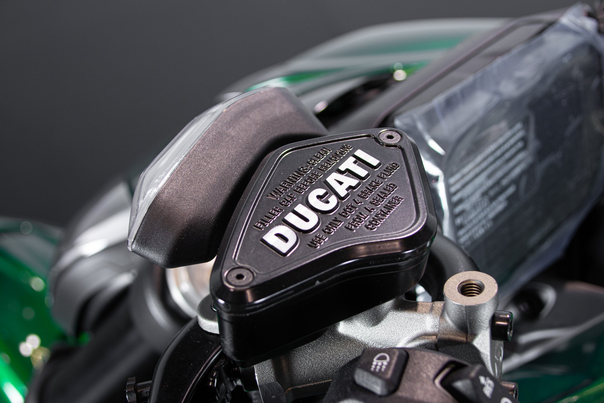 Ducati DUCATI DIAVEL V4 BENTLEY 