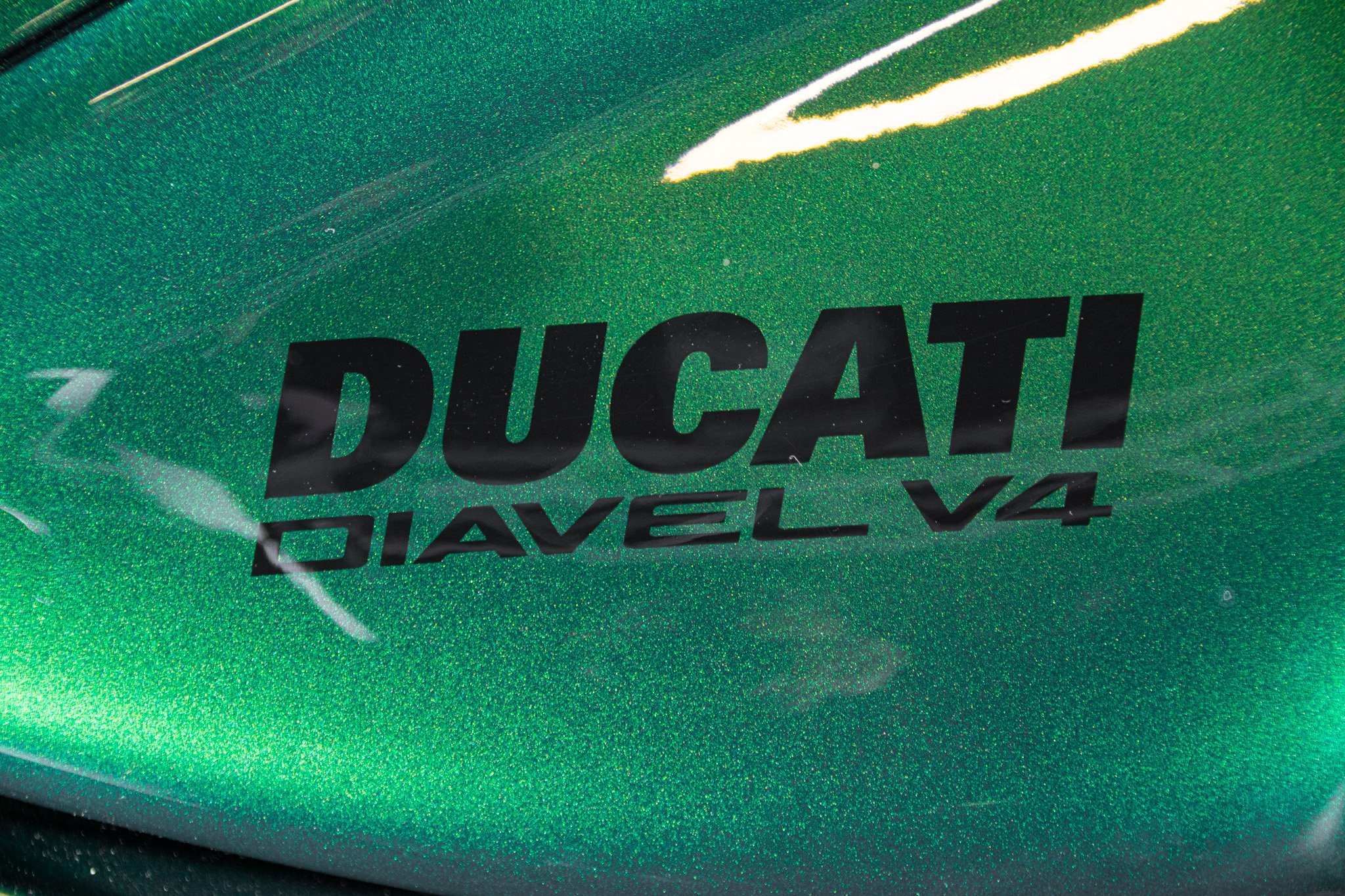 Ducati DUCATI DIAVEL V4 BENTLEY 