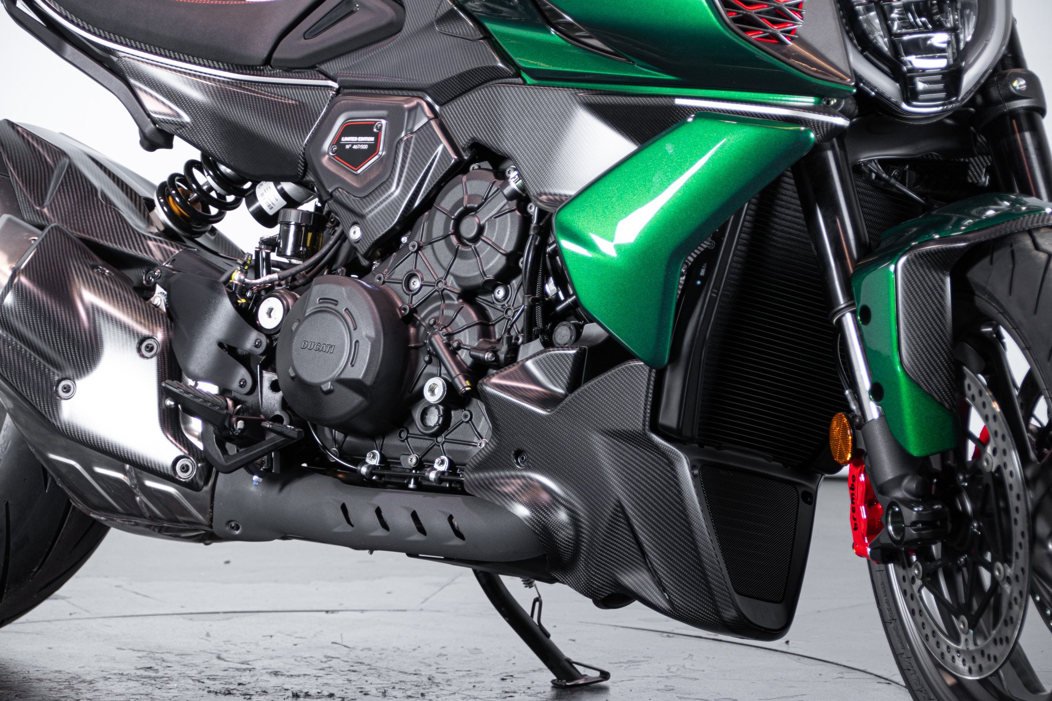Ducati DUCATI DIAVEL V4 BENTLEY 