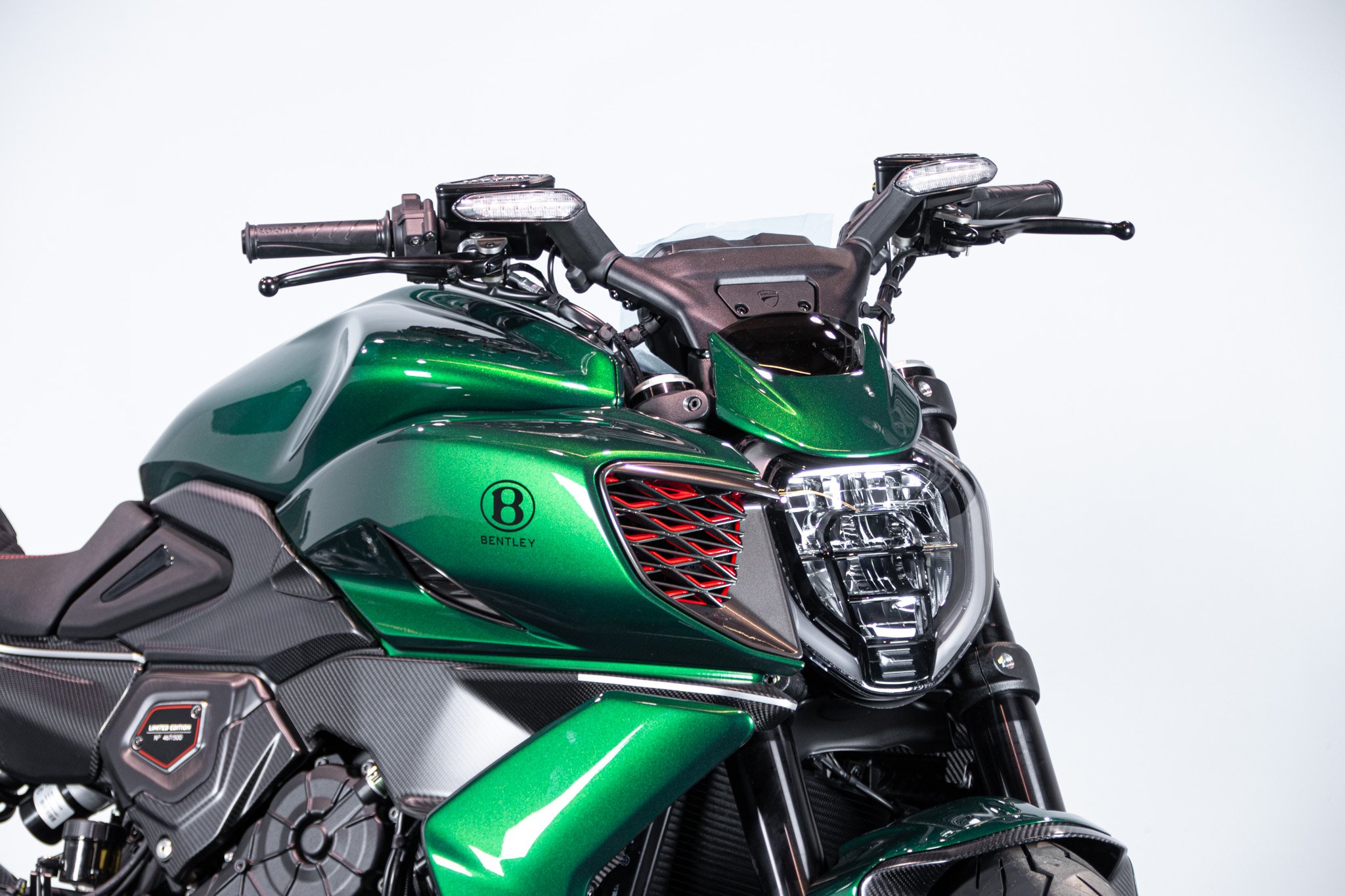 Ducati DUCATI DIAVEL V4 BENTLEY 