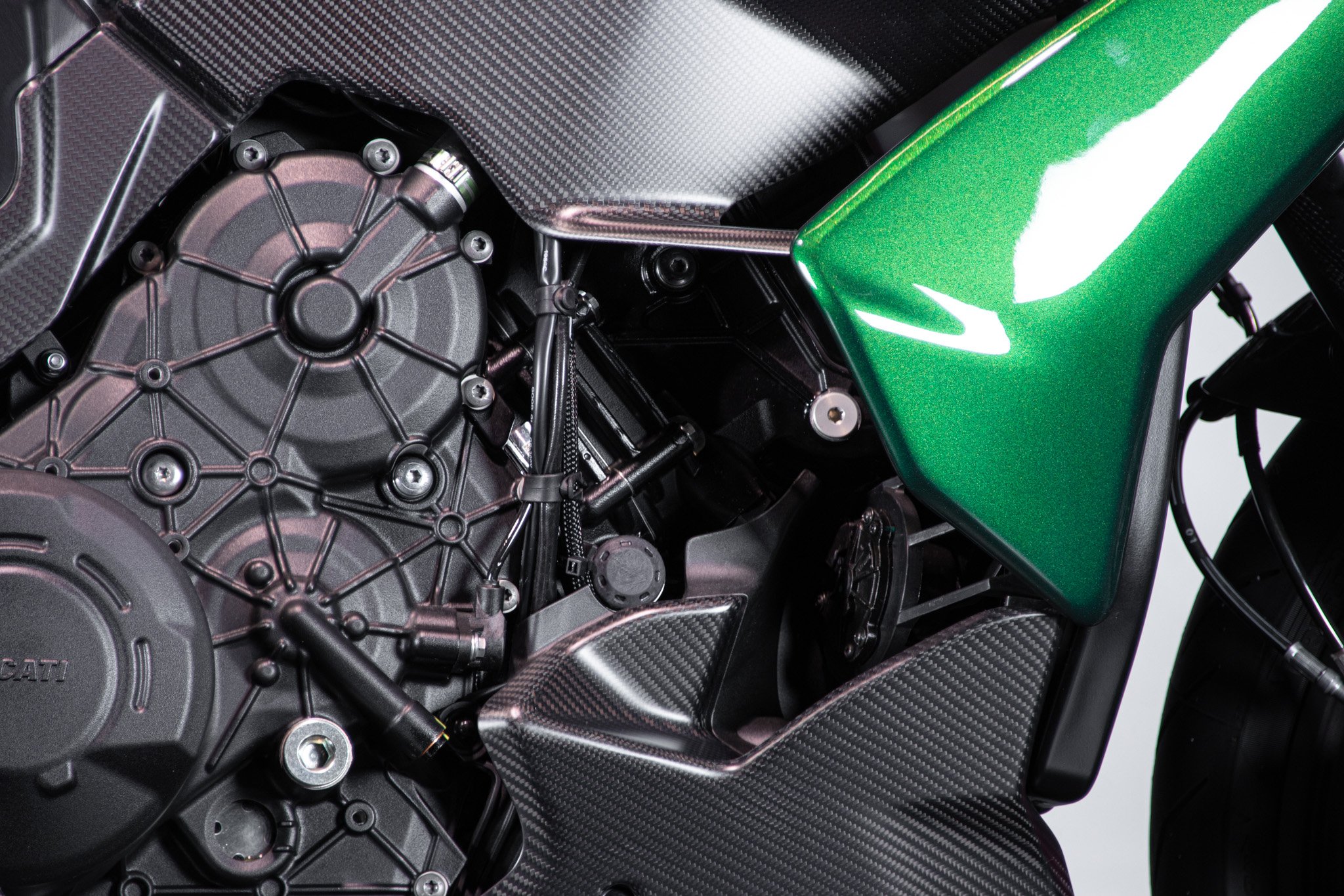 Ducati DUCATI DIAVEL V4 BENTLEY 