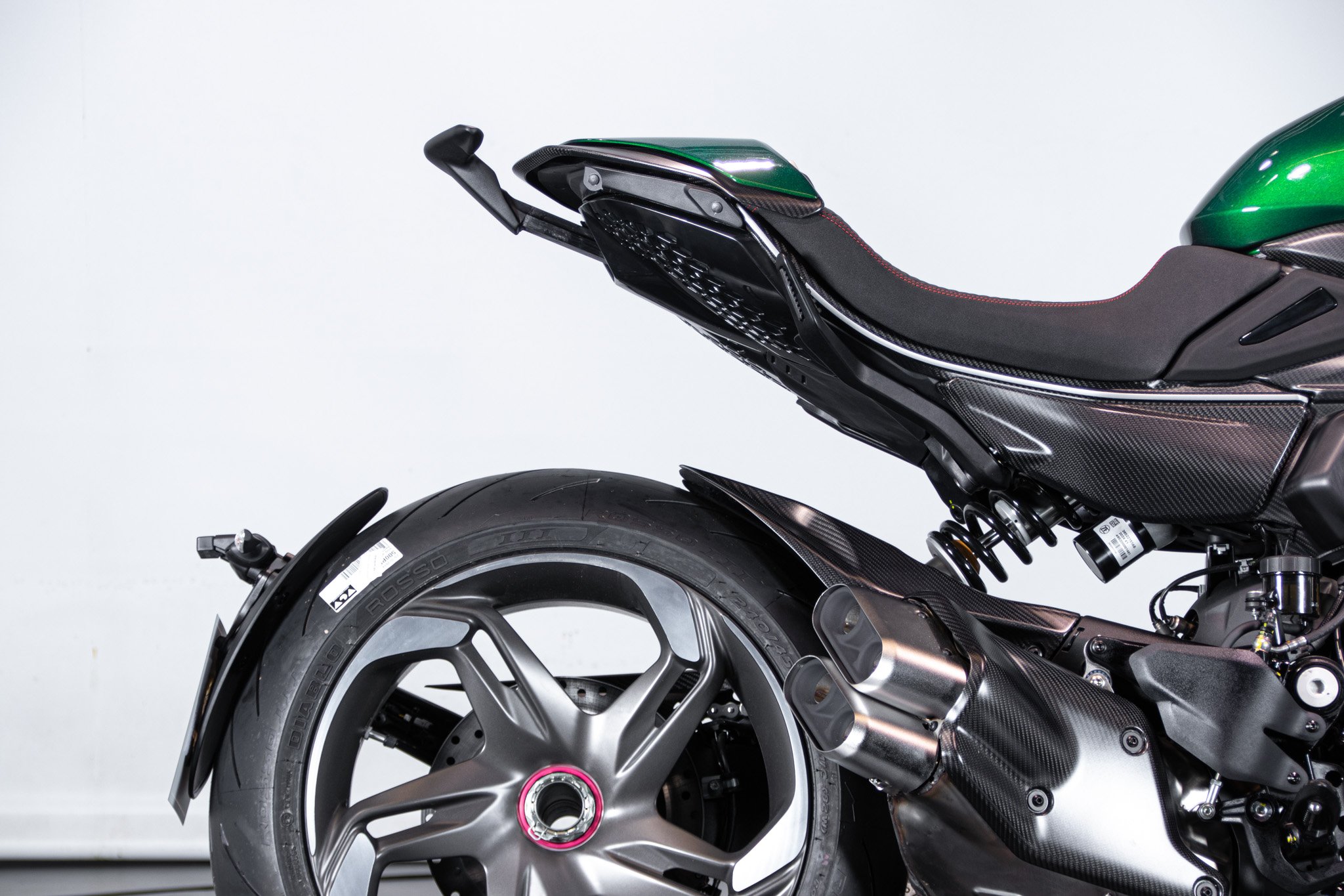 Ducati DUCATI DIAVEL V4 BENTLEY 