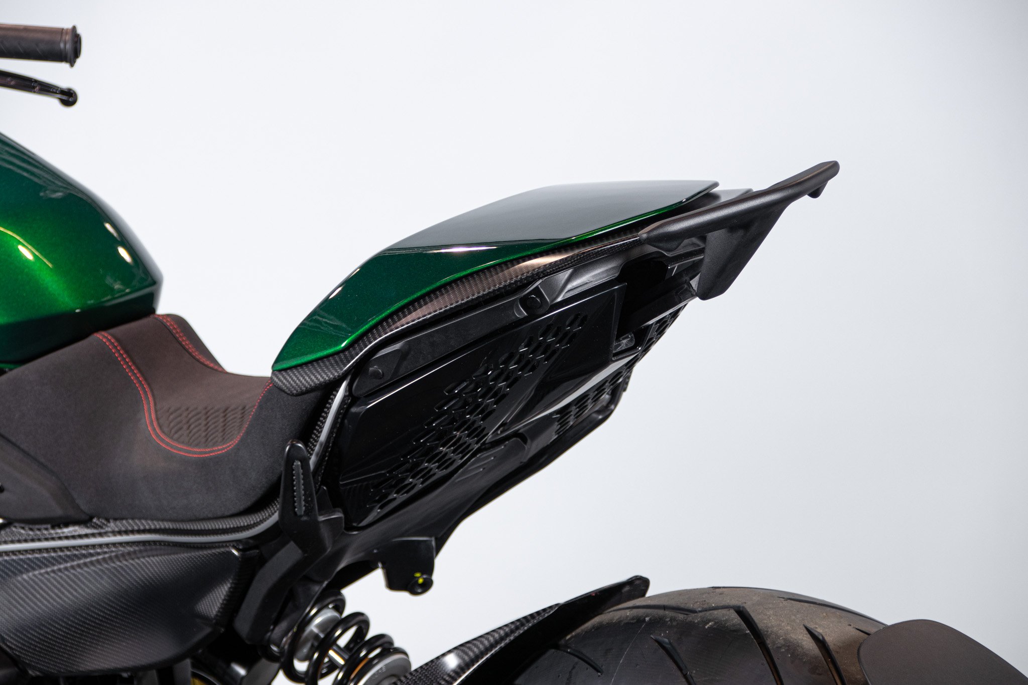 Ducati DUCATI DIAVEL V4 BENTLEY 
