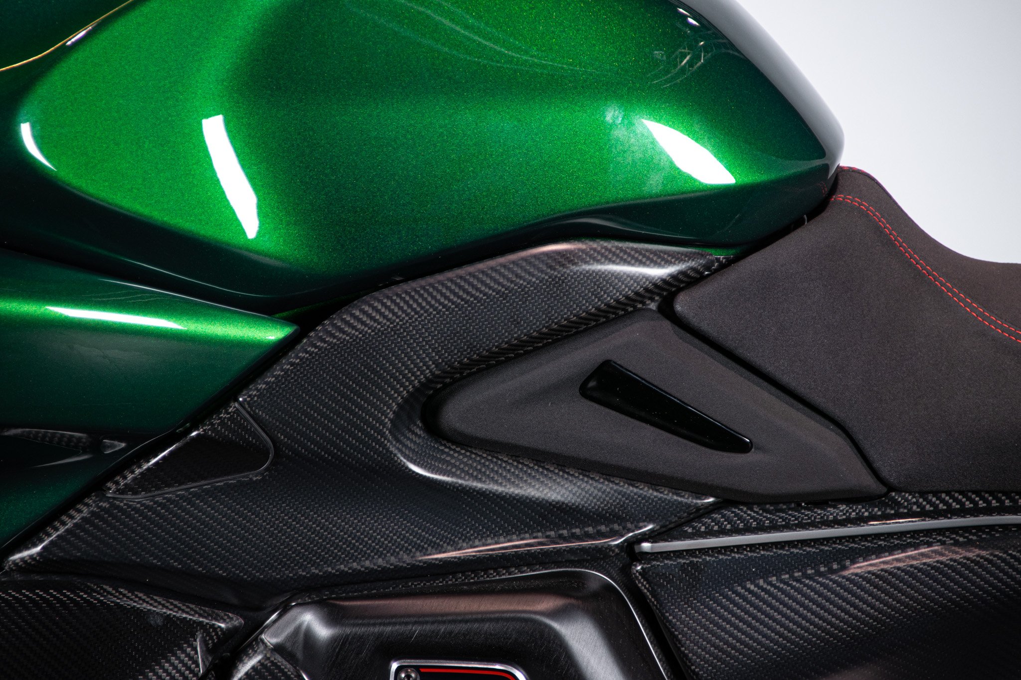 Ducati DUCATI DIAVEL V4 BENTLEY 