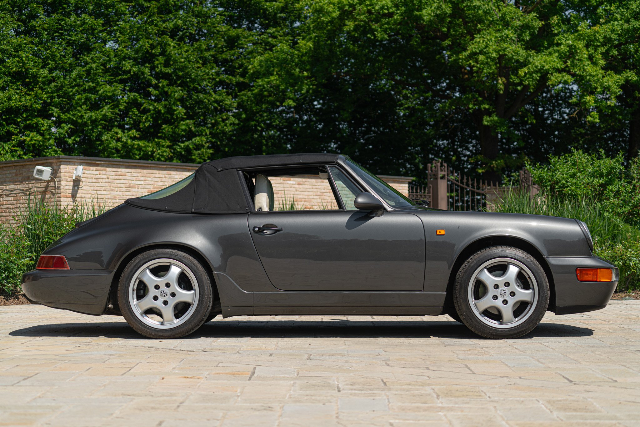 Porsche 964 (911) CARRERA 4 CABRIOLET 