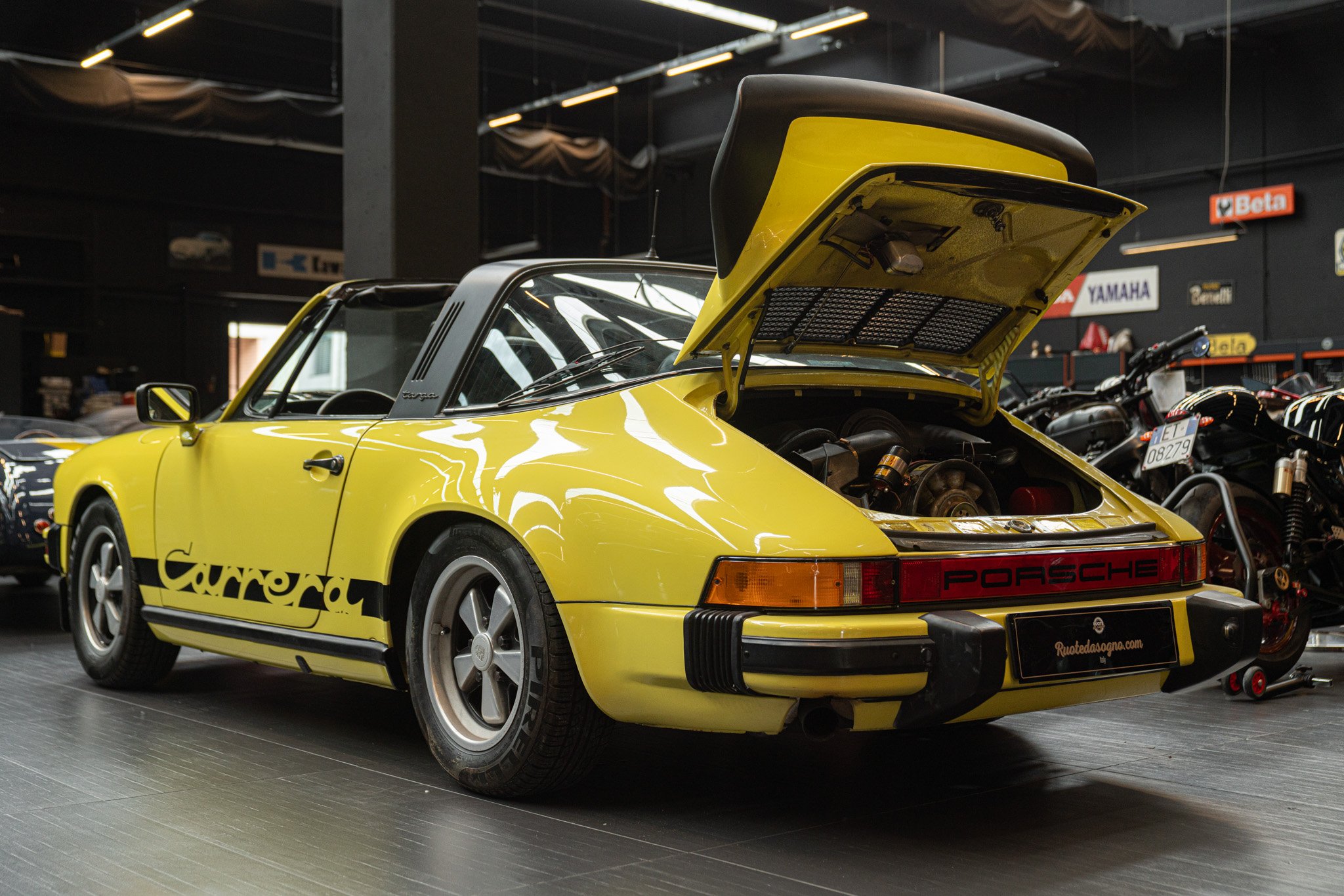 Porsche 911 CARRERA 2.7 TARGA 