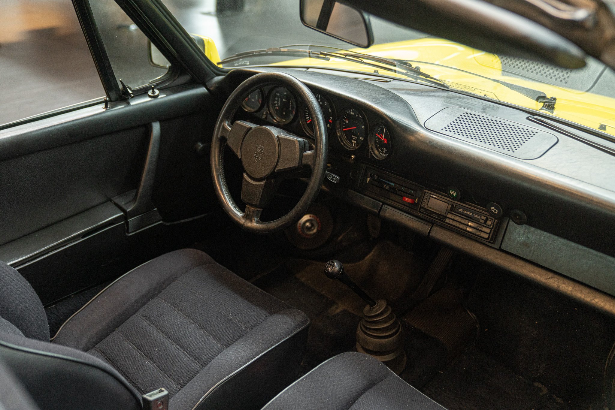Porsche 911 CARRERA 2.7 TARGA 