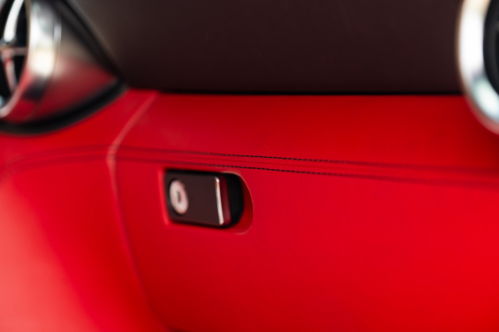 Mercedes Benz SLS AMG 