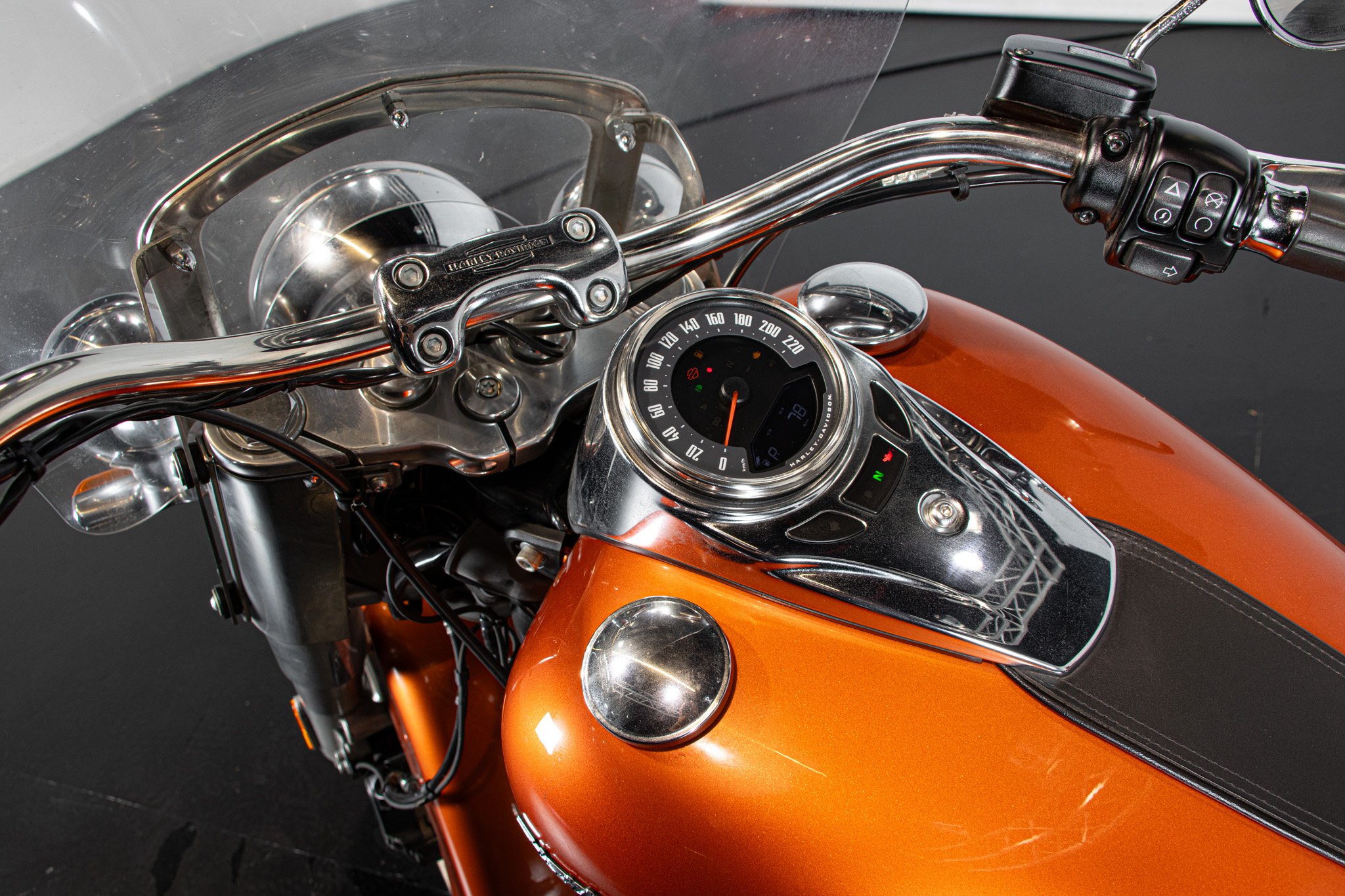 Harley Davidson HERITAGE DELUXE 
