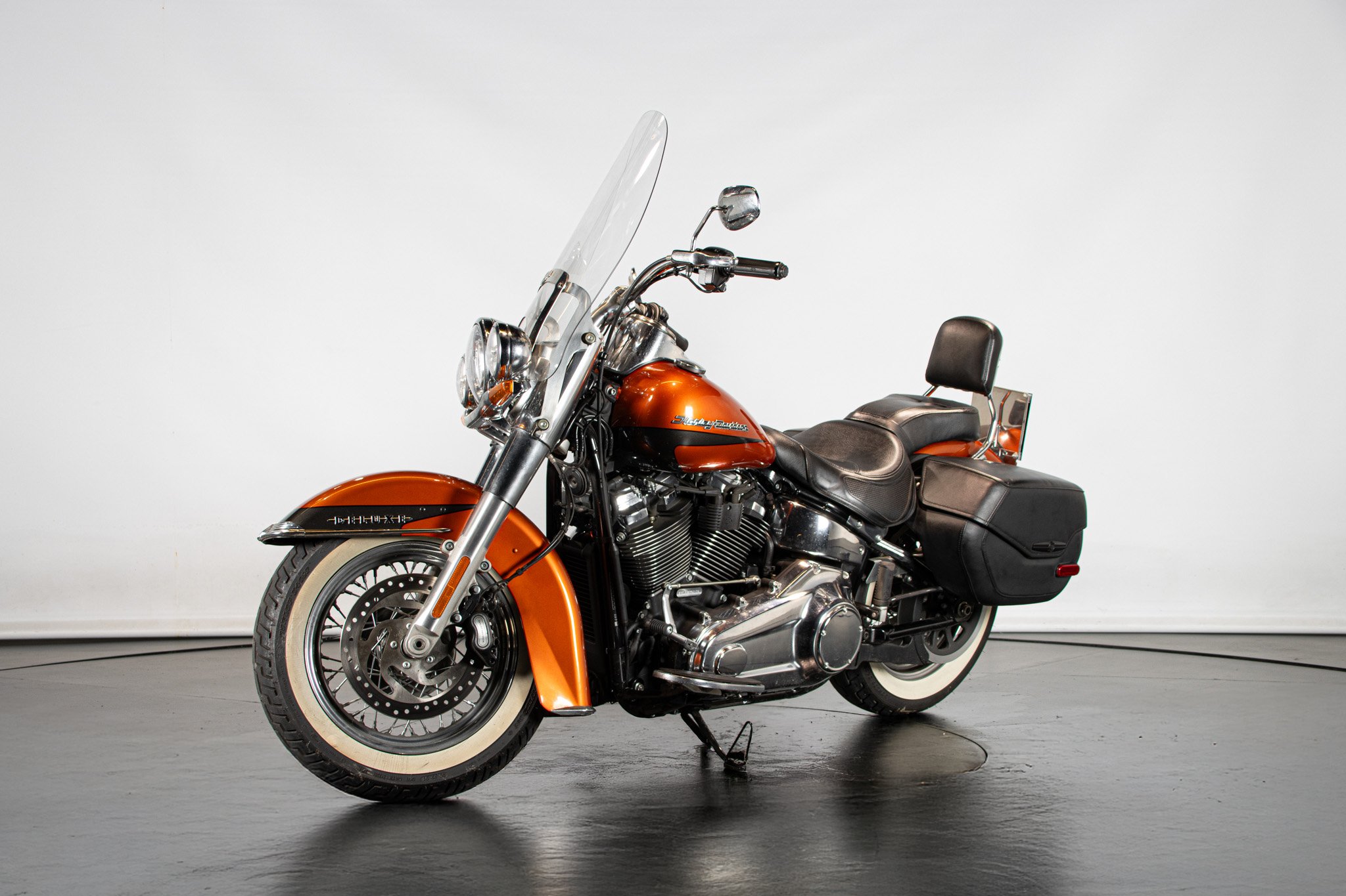 Harley Davidson HERITAGE DELUXE 