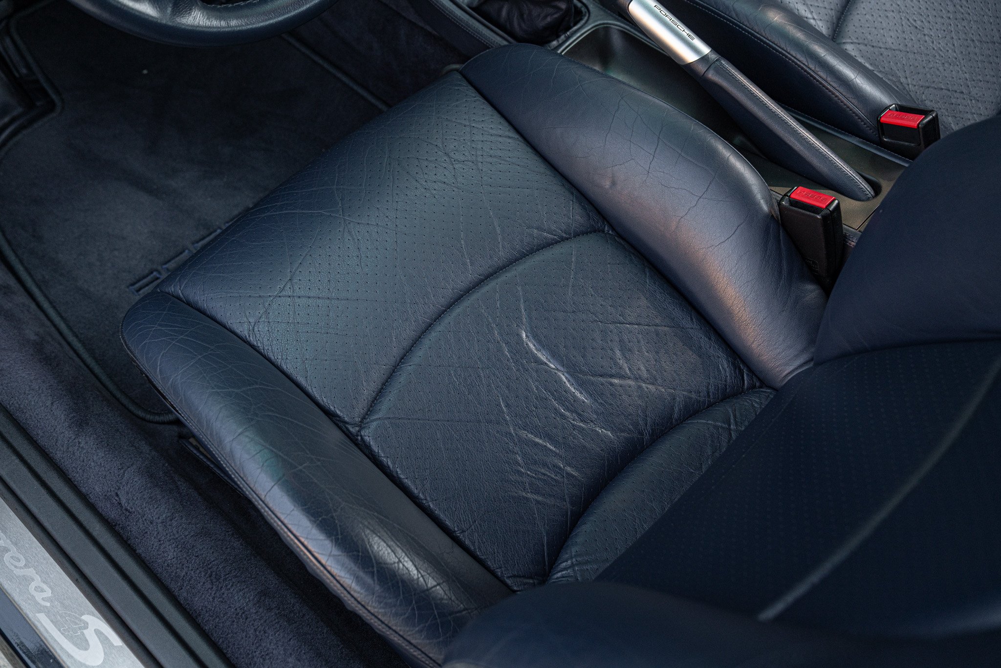 Porsche 993 (911) CARRERA 4S 