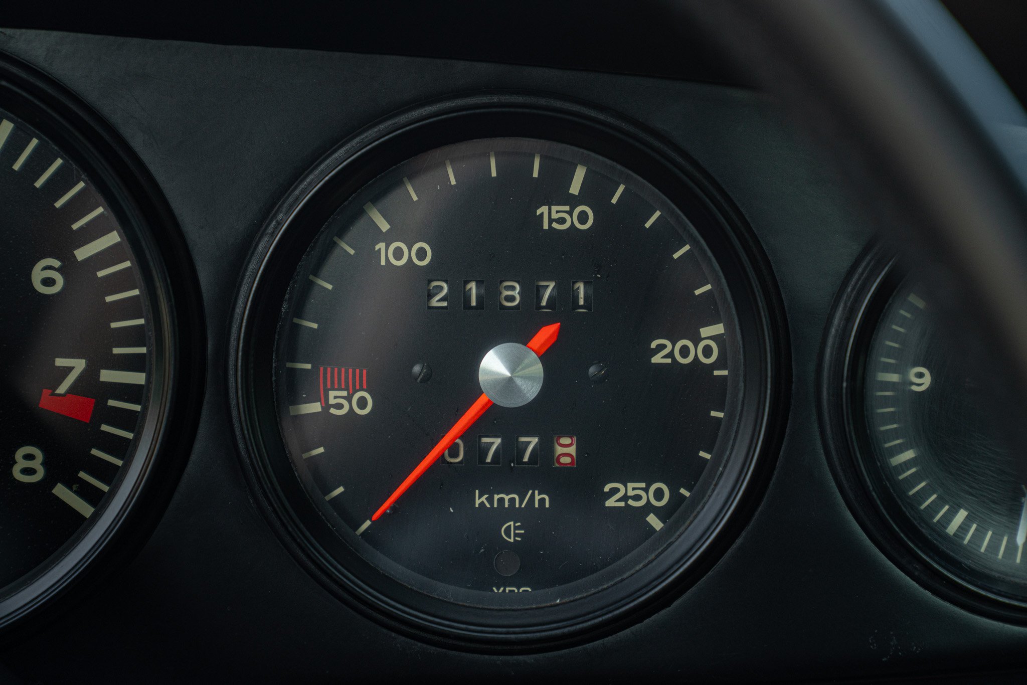 Porsche 911 2.2 S           