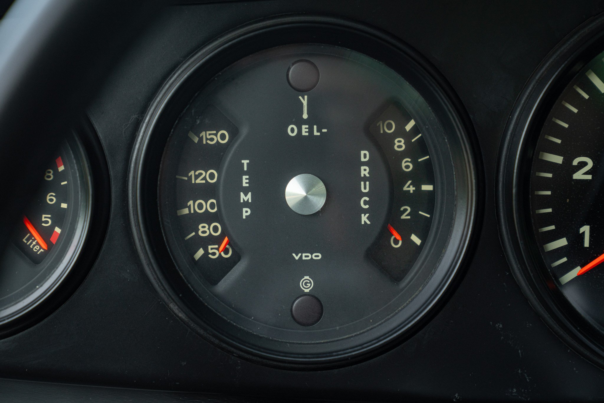 Porsche 911 2.2 S           