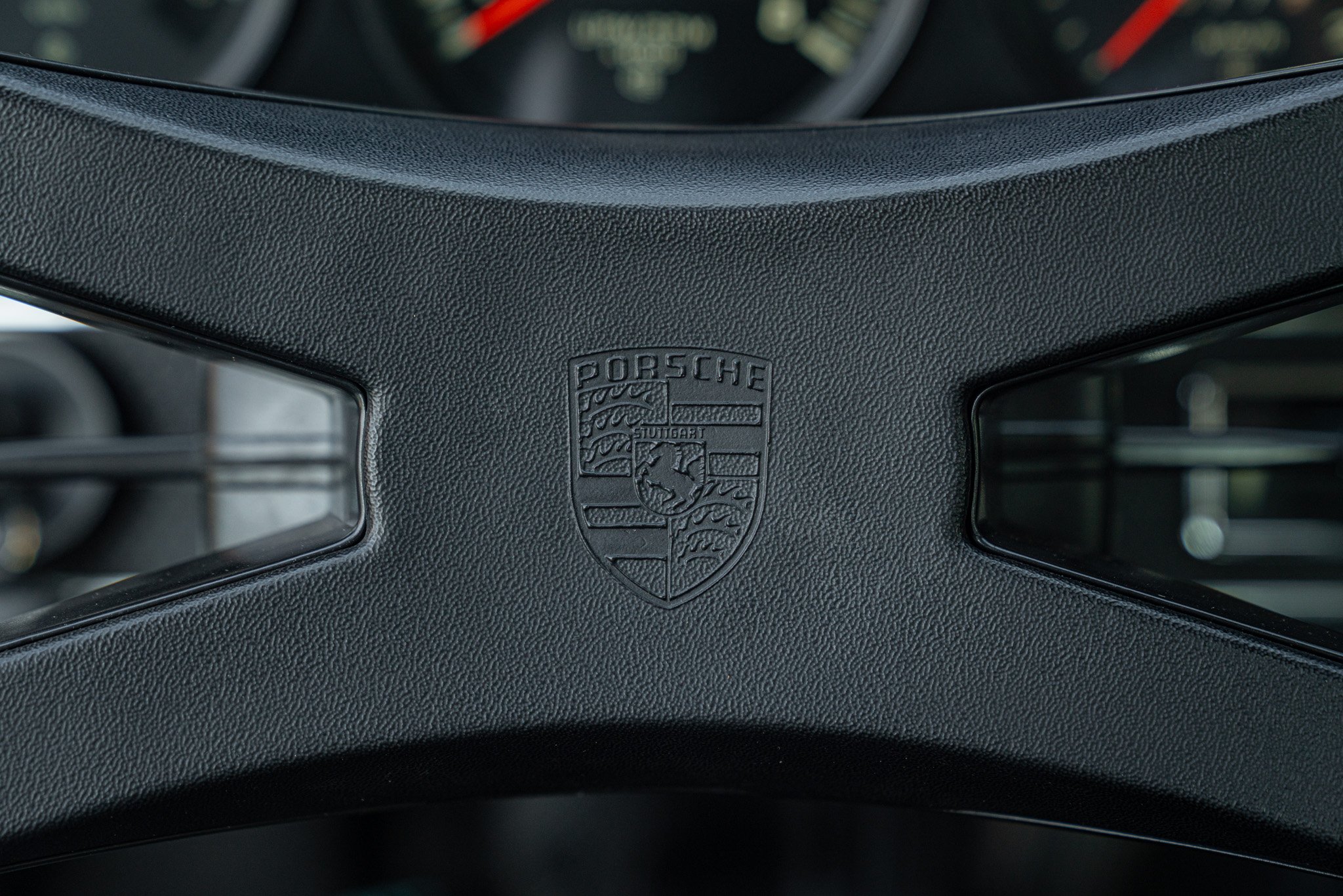 Porsche 911 2.2 S           