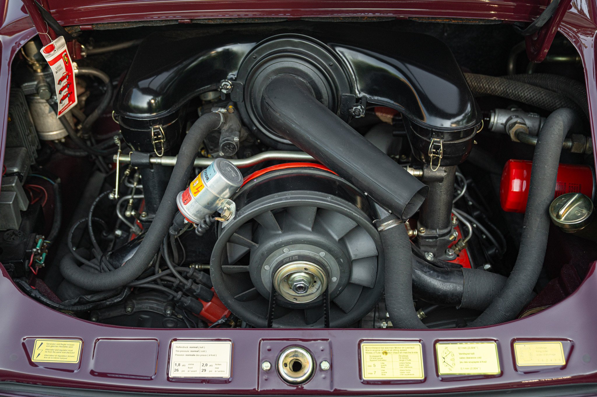 Porsche 911 2.2 S           