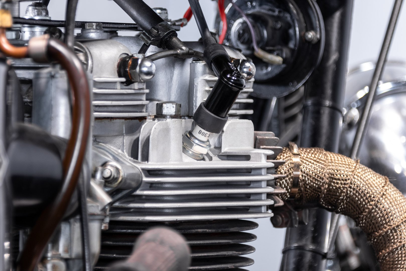 Triumph T140 BONNEVILLE 750 