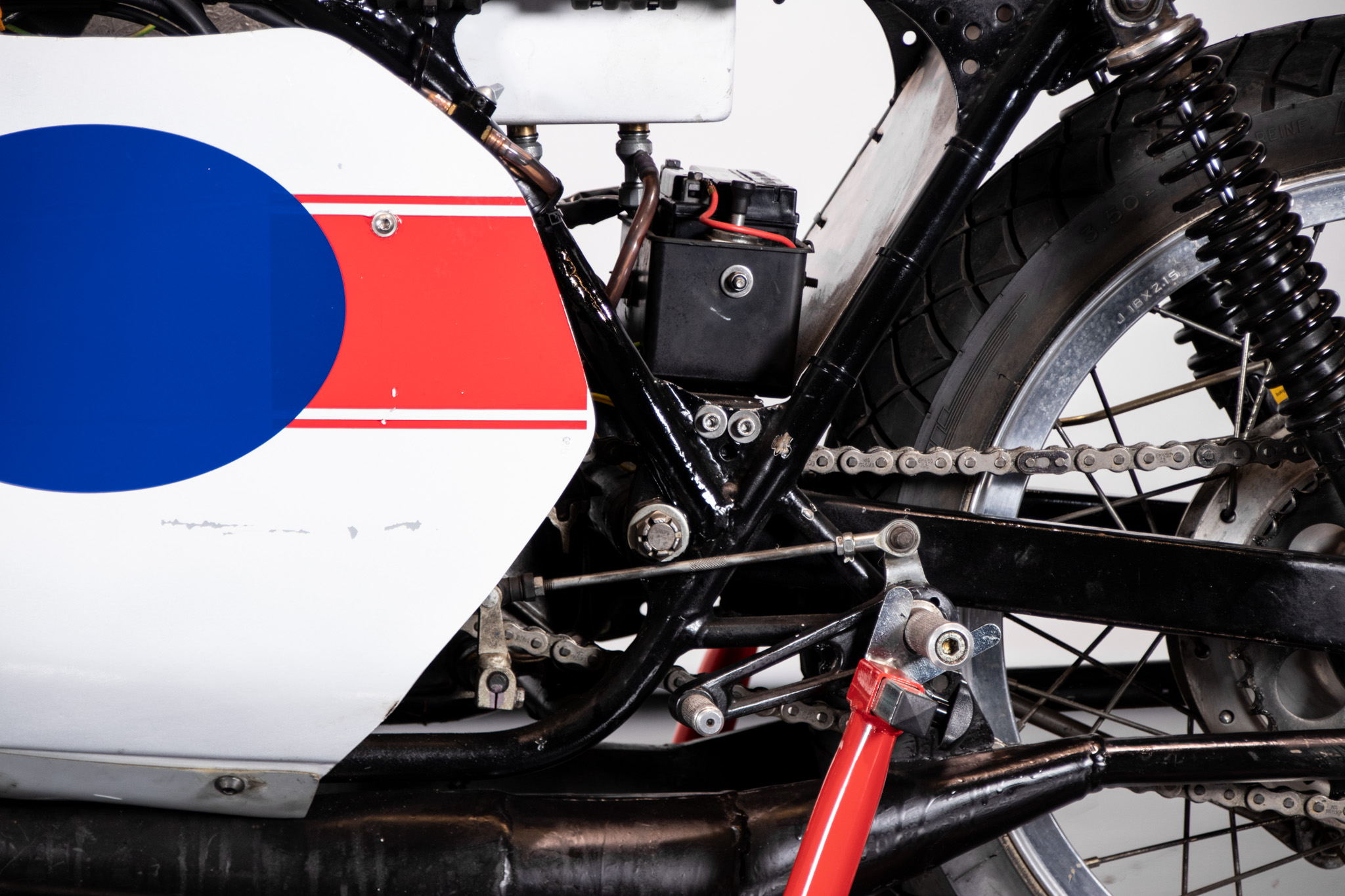 Yamaha TZ 350 Johnny Cecotto Replica 