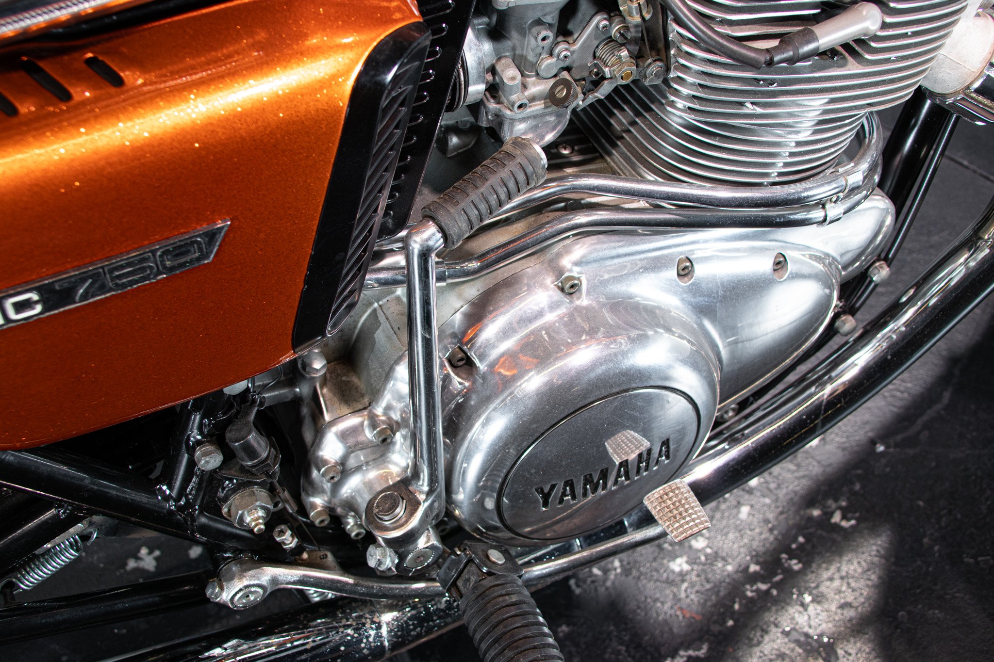 Yamaha TX 750 