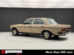 Mercedes Benz 200 Limousine W123 