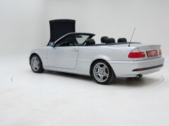 BMW  320iA \'2004 