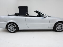 BMW  320iA \'2004 