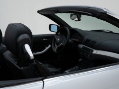 BMW  320iA \'2004 