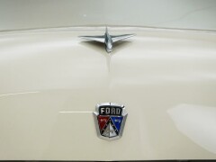 Ford Victoria Crestline V8 \'54 