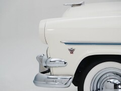 Ford Victoria Crestline V8 \'54 