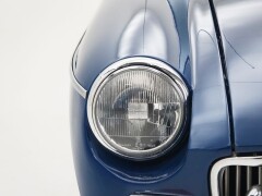 MG B GT \'73 