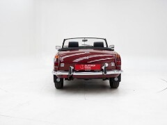 MG B \'74 