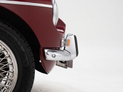 MG B \'74 