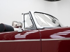 MG B \'74 