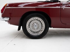 MG B \'74 