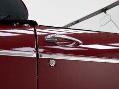 MG B \'74 