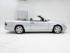 Mercedes Benz E 36 AMG + Hardtop \'95 