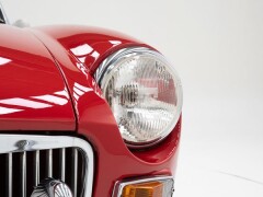 MG B \'65 