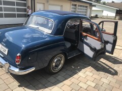 Mercedes Benz Ponton W180 220 S