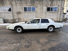 Aston Martin Lagonda 