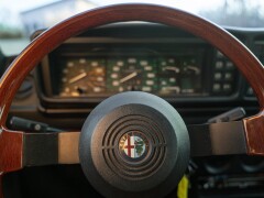 Alfa Romeo ALFETTA INIEZIONE QUADRIFOGLIO ORO 